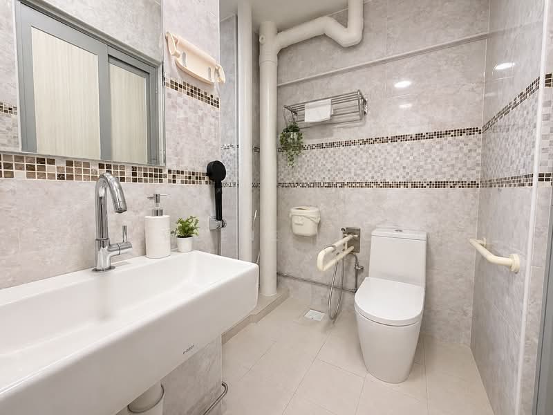 333 Ubi Avenue 1, 333 Ubi Avenue 1, 4 Bedrooms, 1,571 sqft, HDB Flat For Sale, by Howgene Leong, 500120616 - Bathroom - PropertyGuru.com.sg