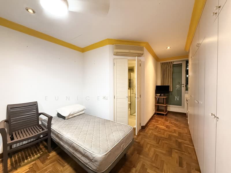 Landed Semi-Detached House at Begonia Drive for Lease, Begonia Drive, 5 Bedrooms, 2,400 sqft, Semi-Detached House For Rent, by Eunice Teo Y N, 500120617 - Bedroom - PropertyGuru.com.sg