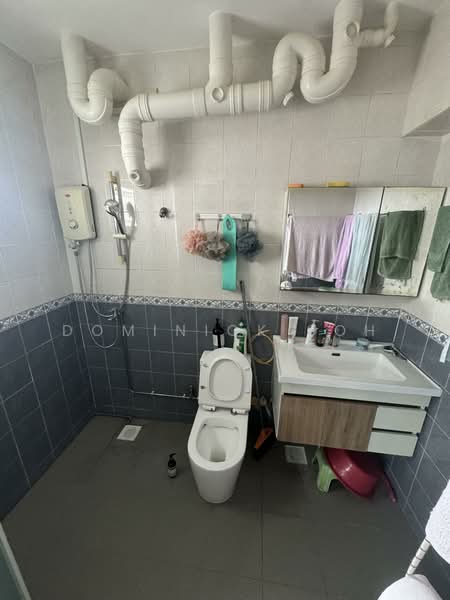 268B Boon Lay Drive, 268B Boon Lay Drive, 3 Bedrooms, 1,178 sqft, HDB Flat For Sale, by Dominick Soh, 500120623 - Bathroom - PropertyGuru.com.sg