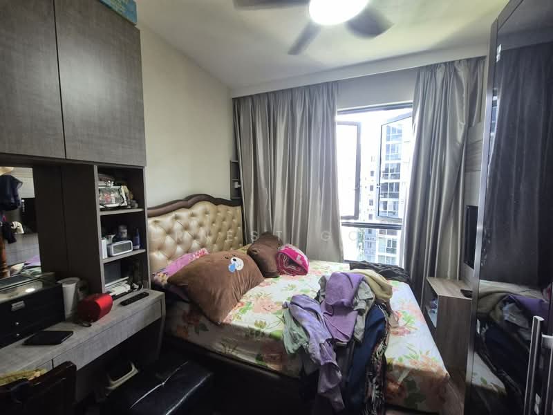 The Brownstone, 150 Canberra Drive, 3 Bedrooms, 936 sqft, Executive Condominium For Rent, by Ernest Goh, 500120630 - Bedroom - PropertyGuru.com.sg