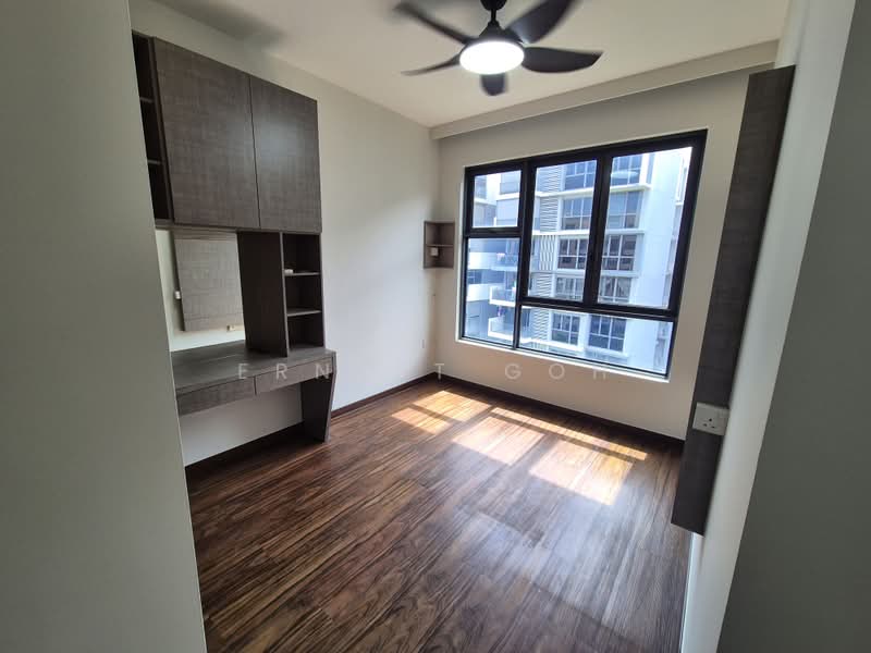 The Brownstone, 150 Canberra Drive, 3 Bedrooms, 936 sqft, Executive Condominium For Rent, by Ernest Goh, 500120630 - Bedroom - PropertyGuru.com.sg
