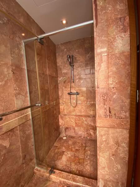 Orchard Scotts, 3 Anthony Road, 4 Bedrooms, 2,680 sqft, Condominium For Rent, by Eric Gan, 500120631 - Common Bathroom - PropertyGuru.com.sg