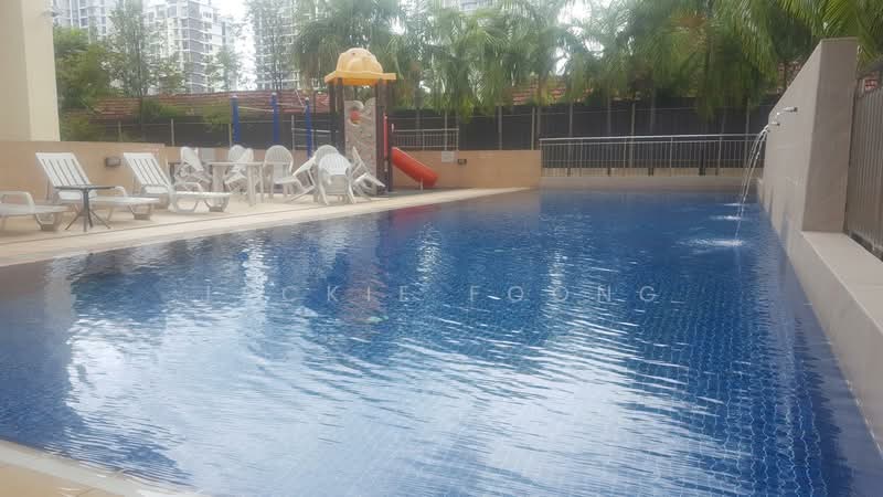 Imperial Heights, 16 Ipoh Lane, 2 Bedrooms, 592 sqft, Condominium For Sale, by Jackie Foong, 500120633 - Pool - PropertyGuru.com.sg