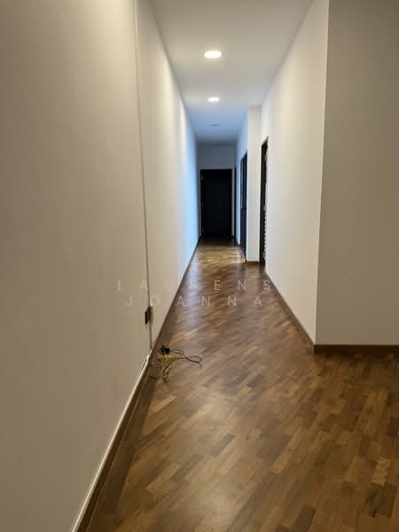 Tembeling Road, Tembeling Road, 5 Bedrooms, 2,900 sqft, Conservation House For Rent, by Laurens Joanna, 500120640 - Level 2 Corridor - PropertyGuru.com.sg