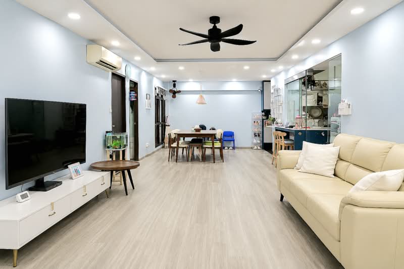 11 Pine Close, 11 Pine Close, 3 Bedrooms, 1,184 sqft, HDB Flat For Sale, by Alvin Lee, 500120654 - Living Room - PropertyGuru.com.sg