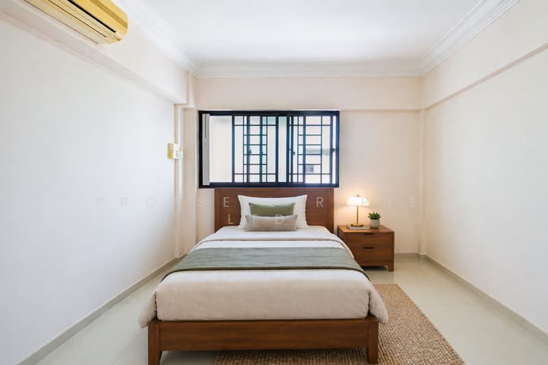 488 Jurong West Avenue 1, 488 Jurong West Avenue 1, 3 Bedrooms, 980 sqft, HDB Flat For Sale, by PROPSELLER PTE. LTD., 500120660 - Bedroom - PropertyGuru.com.sg