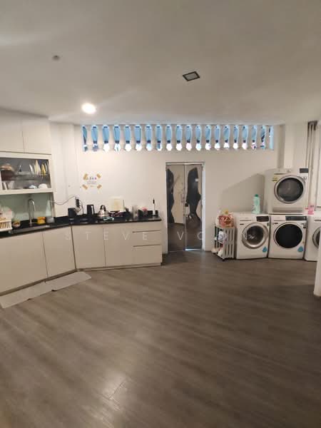 8 Lorong 42 Geylang, Lorong 42 Geylang, Room Rental, 150 sqft, Terraced House For Rent, by Steve Voon, 500120664 - Kitchen - PropertyGuru.com.sg