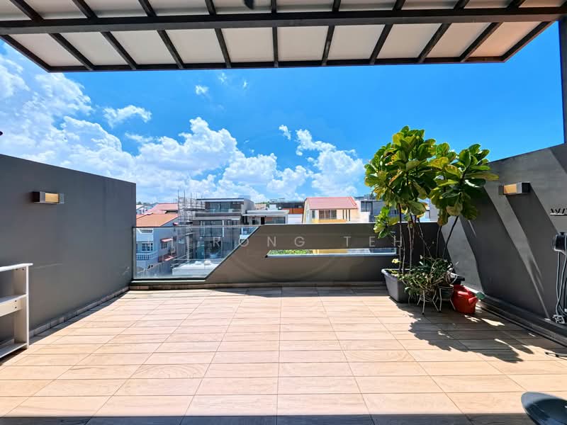 ❤️ SIGLAP LANDED HOME! READY TO MOVE IN, Siglap, 4 Bedrooms, 3,700 sqft, Terraced House For Sale, by Li Rong Teh, 500120669 - Balcony - PropertyGuru.com.sg