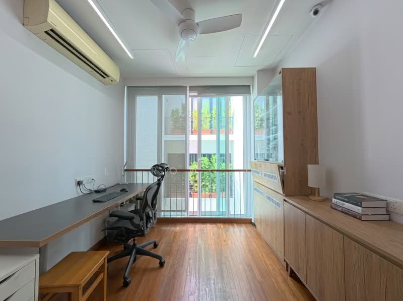 ❤️BRIGHT SIGLAP LANDED HOME! END TERRACE HIGH CEILINGS, Siglap, 4 Bedrooms, 3,000 sqft, Terraced House For Sale, by Li Rong Teh, 500120669 - Study - PropertyGuru.com.sg