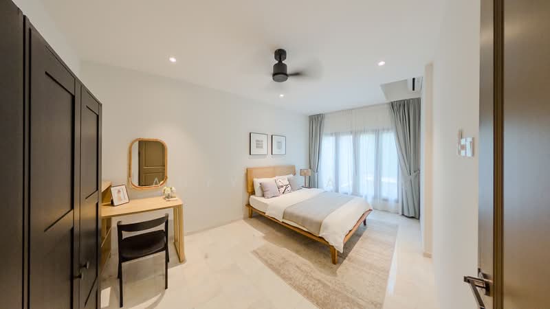 Jalan Soo Bee, , 6 Bedrooms, 4,000 sqft, Semi-Detached House For Rent, by Ladyy Claire, 500120670 - Bedroom - PropertyGuru.com.sg