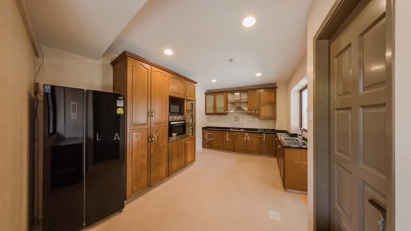 Jalan Soo Bee, , 6 Bedrooms, 4,000 sqft, Semi-Detached House For Rent, by Ladyy Claire, 500120670 - Kitchen - PropertyGuru.com.sg
