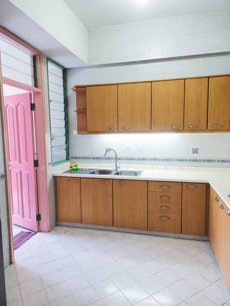 The Sunny Spring, 50 Lorong 40 Geylang, 3 Bedrooms, 1,184 sqft, Condominium For Rent, by Raphael Tan, 500120674 - Kitchen - PropertyGuru.com.sg