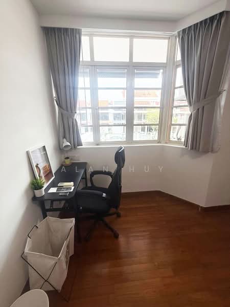 Chwee Chian View, Chwee Chian View, Room Rental, 200 sqft, Terraced House For Rent, by Alan Huy, 500120679 - Study - PropertyGuru.com.sg