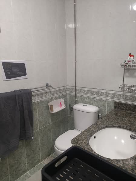Chwee Chian View, Chwee Chian View, Room Rental, 200 sqft, Terraced House For Rent, by Alan Huy, 500120679 - Bathroom - PropertyGuru.com.sg