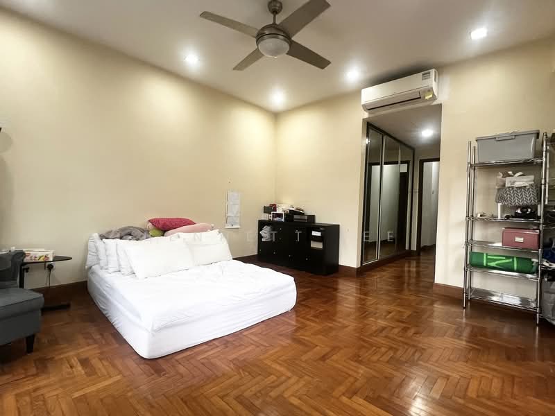 Park Villas, Park Villas Green, 4 Bedrooms, 2,150 sqft, Terraced House For Sale, by Bennett Lee, 500120682 - Bedroom - PropertyGuru.com.sg