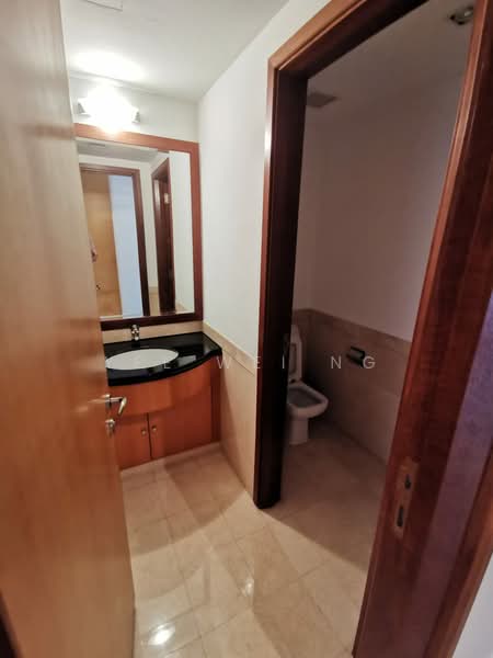 Cairnhill / Scotts Road Condo 1km ACS ☎️ 8321.8433, , 3 Bedrooms, 1,647 sqft, Condominium For Rent, by Yee Wei Ng, 500120689 - Bathroom - PropertyGuru.com.sg