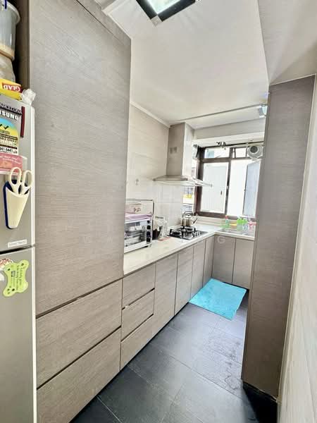 52 Circuit Road, 52 Circuit Road, 2 Bedrooms, 603 sqft, HDB Flat For Sale, by Hayley Koh Wan Ting, 500120692 - Kitchen - PropertyGuru.com.sg