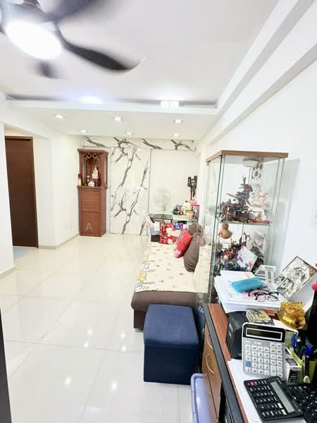 52 Circuit Road, 52 Circuit Road, 2 Bedrooms, 603 sqft, HDB Flat For Sale, by Hayley Koh Wan Ting, 500120692 - Living Room - PropertyGuru.com.sg