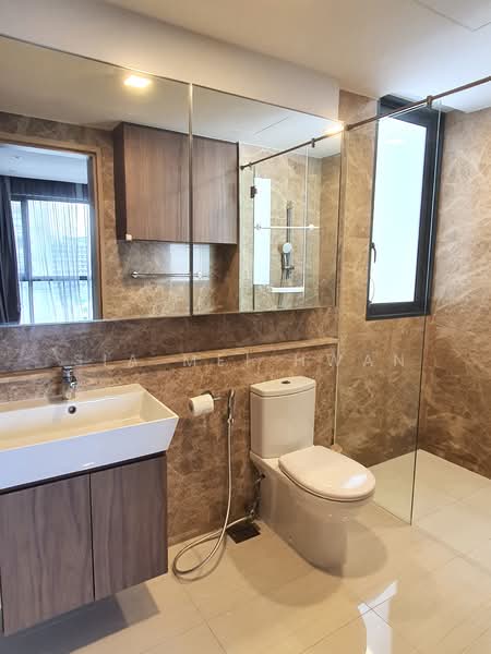 Boathouse Residences, 33 Upper Serangoon View, 3 Bedrooms, 1,012 sqft, Condominium For Rent, by Sia Mei Hwan, 500120697 - Bathroom - PropertyGuru.com.sg