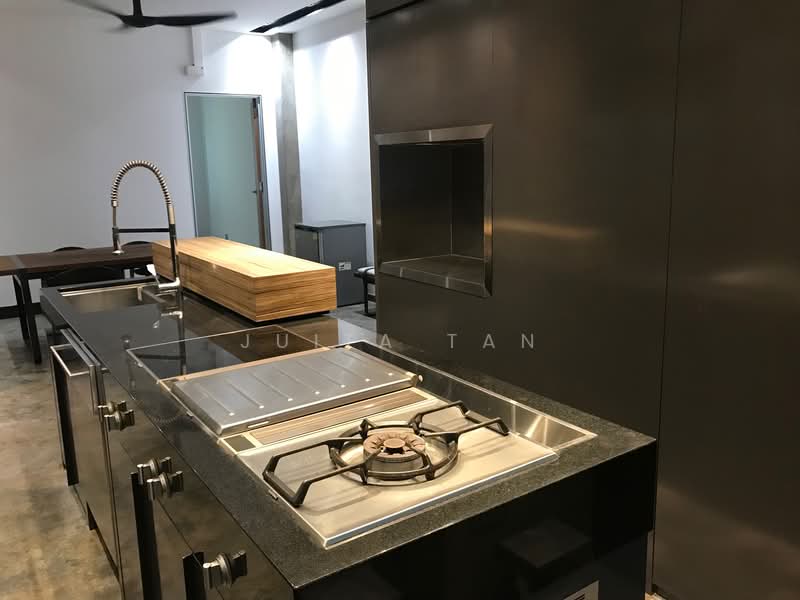 Harbourlights, 68 Telok Blangah Road, Room Rental, 170 sqft, Apartment For Rent, by Juita Tan, 500120708 - Kitchen - PropertyGuru.com.sg