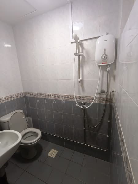 Chwee Chian View, Chwee Chian View, Room Rental, 200 sqft, Terraced House For Rent, by Alan Huy, 500120709 - Bathroom - PropertyGuru.com.sg