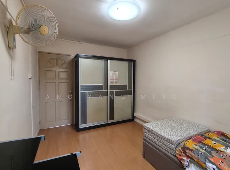 472 Ang Mo Kio Avenue 10, 472 Ang Mo Kio Avenue 10, 3 Bedrooms, 990 sqft, HDB Flat For Sale, by Ang Yang Ming, 500120717 - Bedroom - PropertyGuru.com.sg