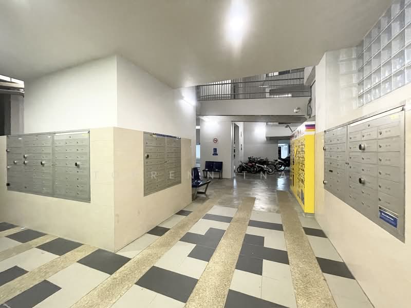 411A Fernvale Road, 411A Fernvale Road, 3 Bedrooms, 1,023 sqft, HDB Flat For Sale, by Torrenn Tnay, 500120719 - Corridor - PropertyGuru.com.sg