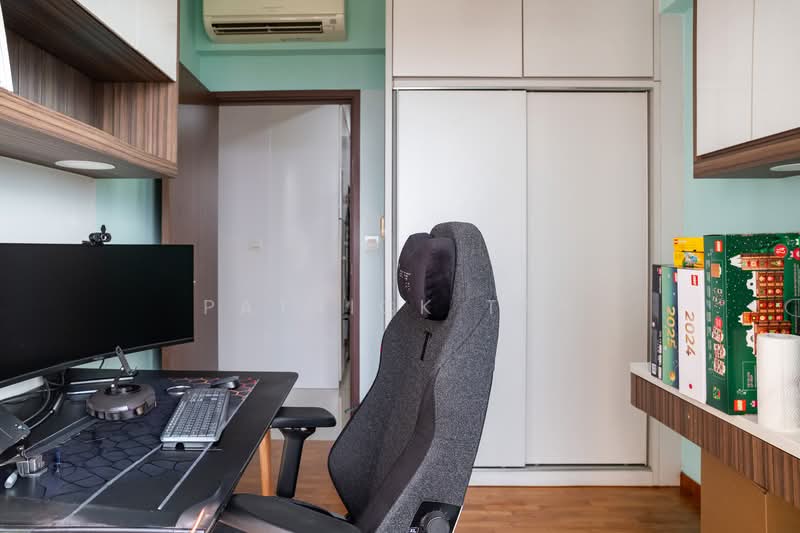 1 Canberra, 7 Canberra Drive, 4 Bedrooms, 1,442 sqft, Executive Condominium For Sale, by Patrick Tay, 500120723 - Study - PropertyGuru.com.sg