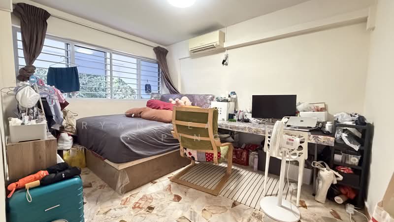 204 Jurong East Street 21, 204 Jurong East Street 21, 4 Bedrooms, 1,055 sqft, HDB Flat For Rent, by Bryan Seah Seng Ping, 500120724 - Bedroom - PropertyGuru.com.sg