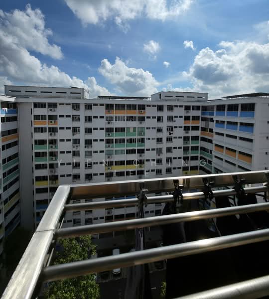 875 Yishun Street 81, 875 Yishun Street 81, 3 Bedrooms, 904 sqft, HDB Flat For Sale, by Yien Ching Lee, 500120728 - Exterior - PropertyGuru.com.sg