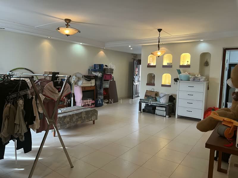 625 Jurong West Street 61, 625 Jurong West Street 61, 3 Bedrooms, 1,184 sqft, HDB Flat For Rent, by Melanie Aw, 500120736 - Living Room - PropertyGuru.com.sg