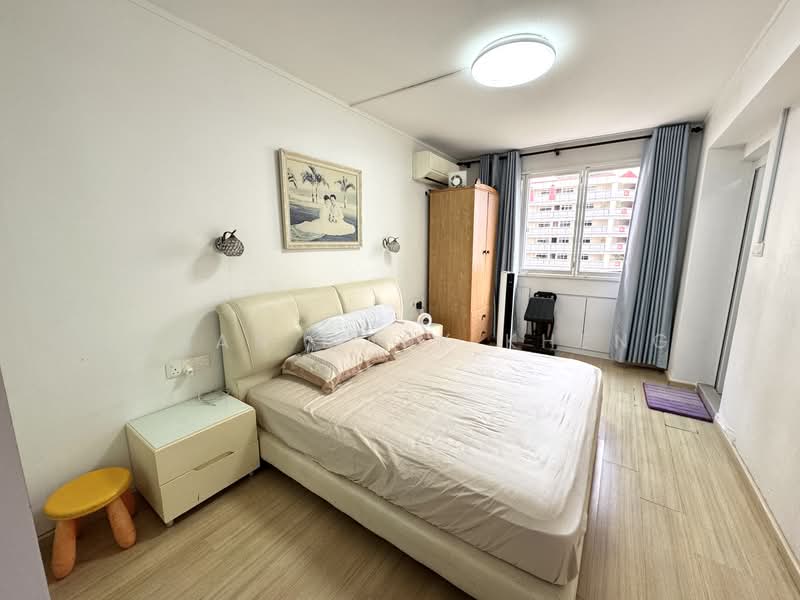 305 Tampines Street 32, 305 Tampines Street 32, 4 Bedrooms, 1,345 sqft, HDB Flat For Sale, by Ethan Mark Kheng, 500120737 - Bedroom - PropertyGuru.com.sg