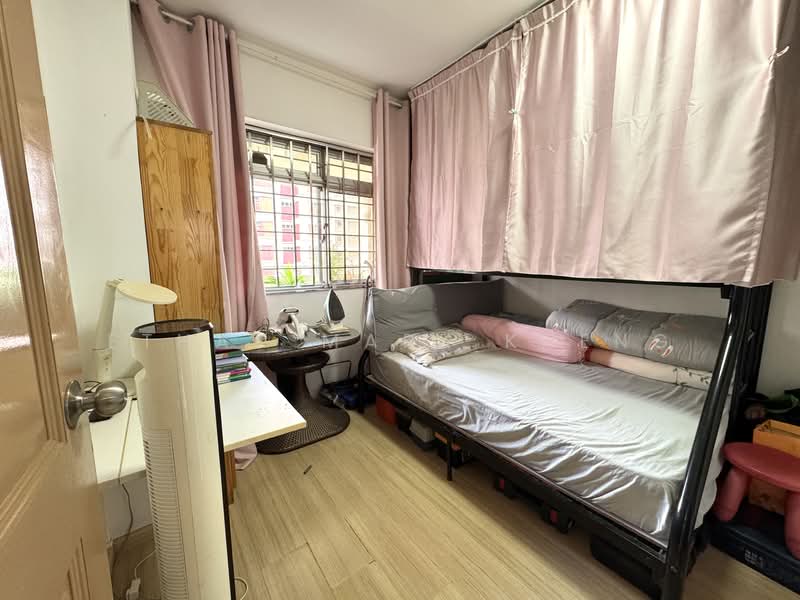 305 Tampines Street 32, 305 Tampines Street 32, 4 Bedrooms, 1,345 sqft, HDB Flat For Sale, by Ethan Mark Kheng, 500120737 - Bedroom - PropertyGuru.com.sg