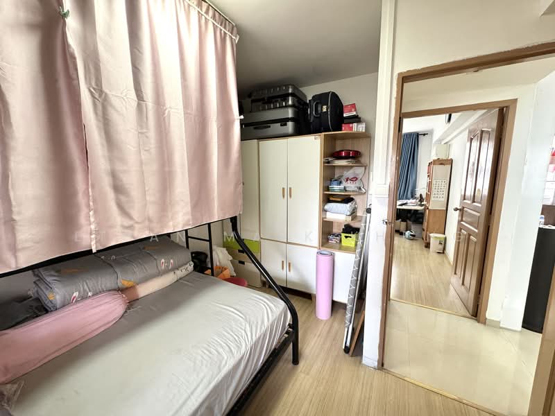 305 Tampines Street 32, 305 Tampines Street 32, 4 Bedrooms, 1,345 sqft, HDB Flat For Sale, by Ethan Mark Kheng, 500120737 - Bedroom - PropertyGuru.com.sg