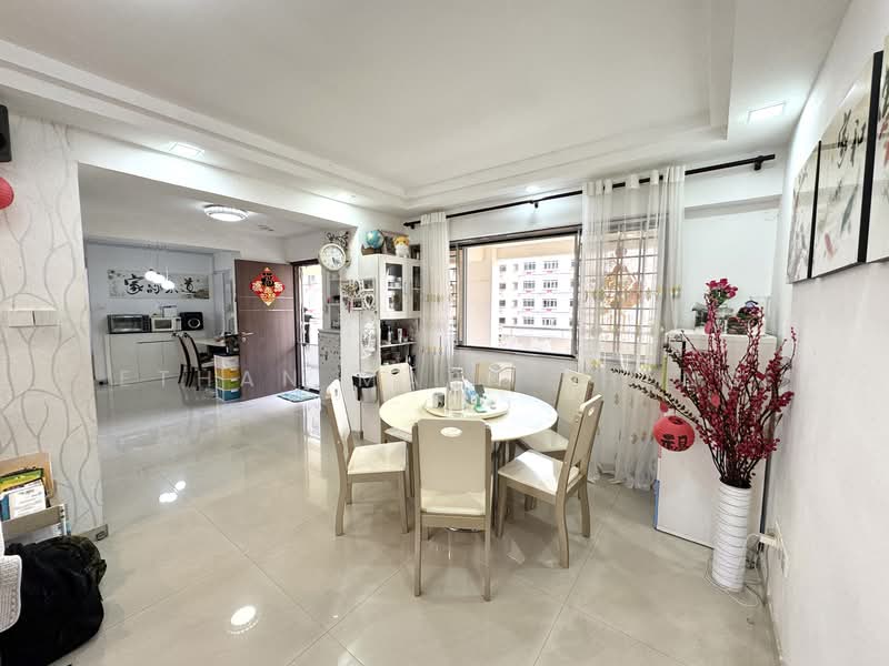 305 Tampines Street 32, 305 Tampines Street 32, 4 Bedrooms, 1,345 sqft, HDB Flat For Sale, by Ethan Mark Kheng, 500120737 - Dining Room - PropertyGuru.com.sg