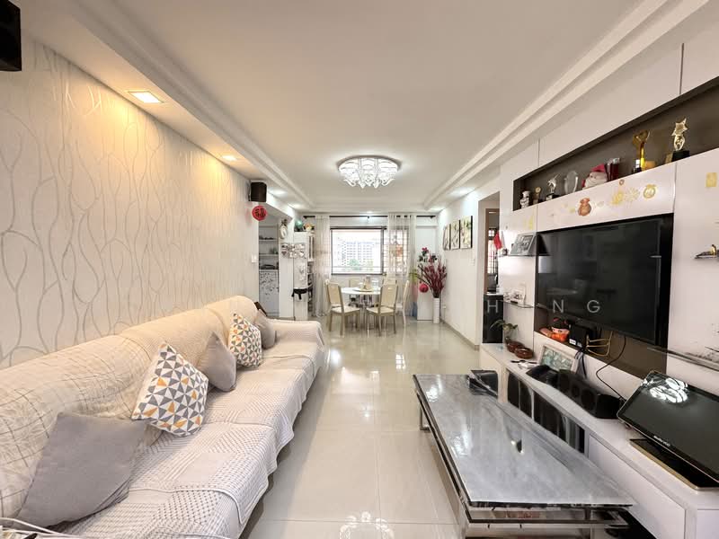 For Sale - 305 Tampines Street 32