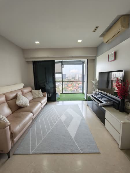 Waterbank at Dakota, 78 Dakota Crescent, 3 Bedrooms, 1,141 sqft, Condominium For Sale, by Louis Tey, 500120742 - Living Room - PropertyGuru.com.sg