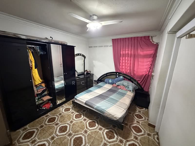 Spacious 5-Room, Near Many Amenities, Central Area, Quiet Neighbourhood, Geylang Bahru, Kallang, Aljunied, 3 Bedrooms, 1,259 sqft, HDB Flat For Sale, by Marc Singh, 500120746 - Bedroom - PropertyGuru.com.sg
