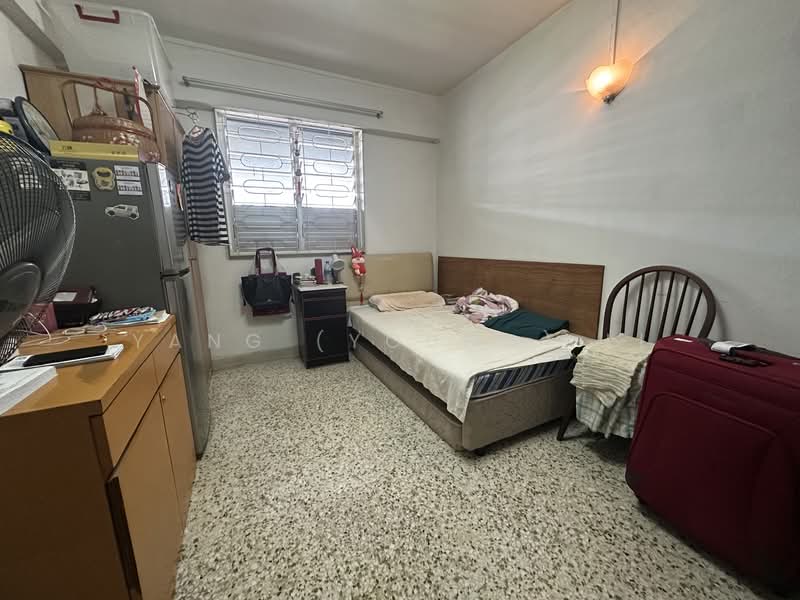 509 West Coast Drive, 509 West Coast Drive, 2 Bedrooms, 721 sqft, HDB Flat For Sale, by Yang (Young) Li, 500120747 - Bedroom - PropertyGuru.com.sg