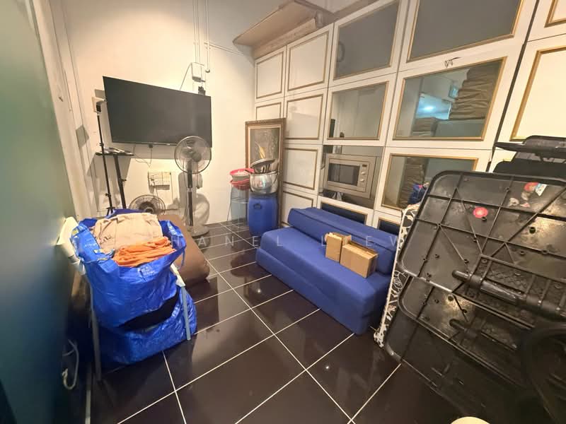 Oxley BizHub, 69 Ubi Road 1, 958 sqft, Light Industrial (B1) For Sale, by Shanel Liew, 500120753 - Living Room - CommercialGuru.com.sg
