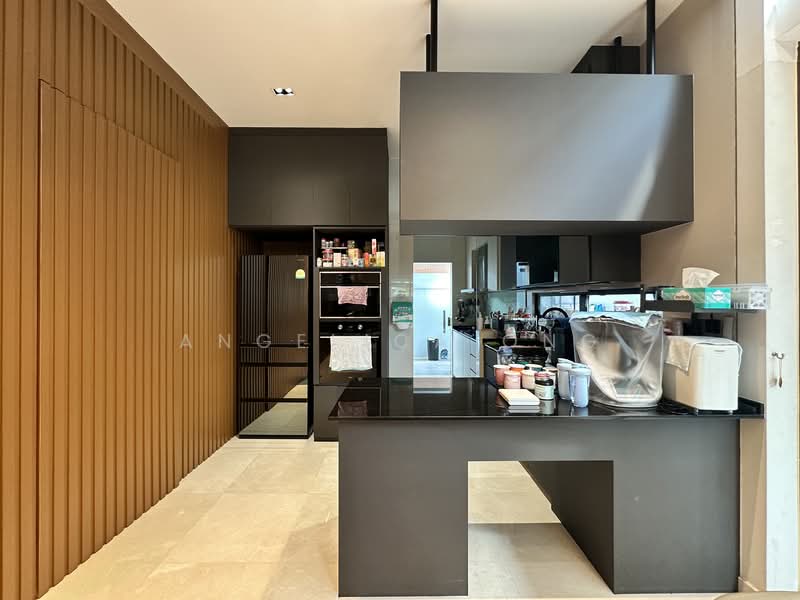 Super Cheap Like New Semi-Detached in Serangoon Gardens, , 5 Bedrooms, 4,000 sqft, Semi-Detached House For Sale, by Angelica Ong, 500120758 - PropertyGuru.com.sg