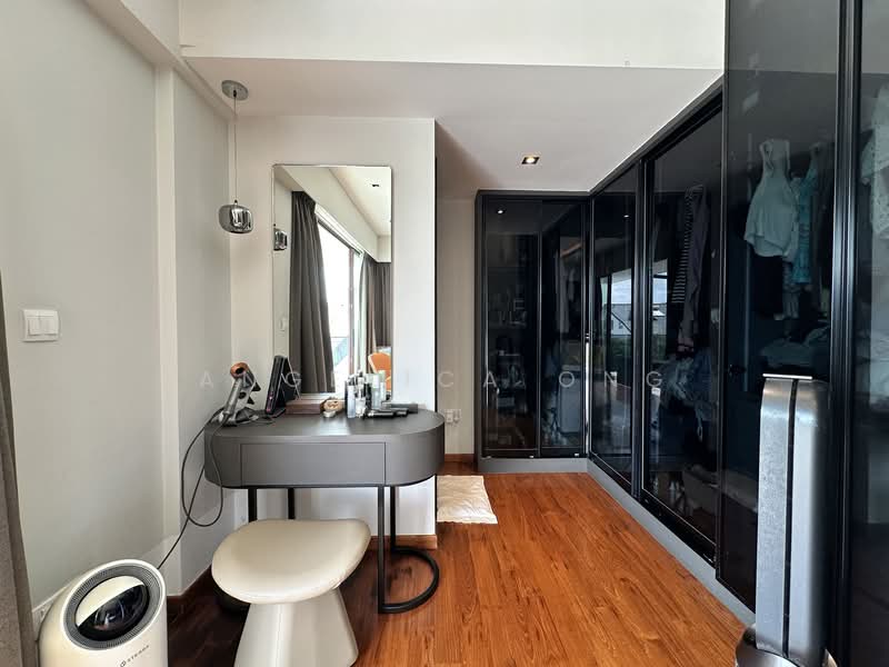 Super Cheap Like New Semi-Detached in Serangoon Gardens, , 5 Bedrooms, 4,000 sqft, Semi-Detached House For Sale, by Angelica Ong, 500120758 - Interior - PropertyGuru.com.sg