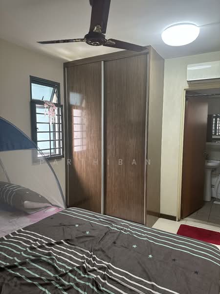 697A Jurong West Central 3, 697A Jurong West Central 3, 3 Bedrooms, 1,000 sqft, HDB Flat For Sale, by Parthiban R, 500120759 - Bedroom - PropertyGuru.com.sg