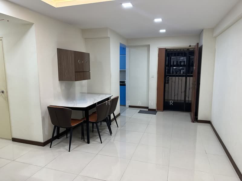 697A Jurong West Central 3, 697A Jurong West Central 3, 3 Bedrooms, 1,001 sqft, HDB Flat For Sale, by Agt Parthiban, 500120759 - Dining Room - PropertyGuru.com.sg