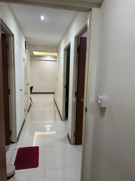 697A Jurong West Central 3, 697A Jurong West Central 3, 3 Bedrooms, 1,001 sqft, HDB Flat For Sale, by Agt Parthiban, 500120759 - Corridor - PropertyGuru.com.sg