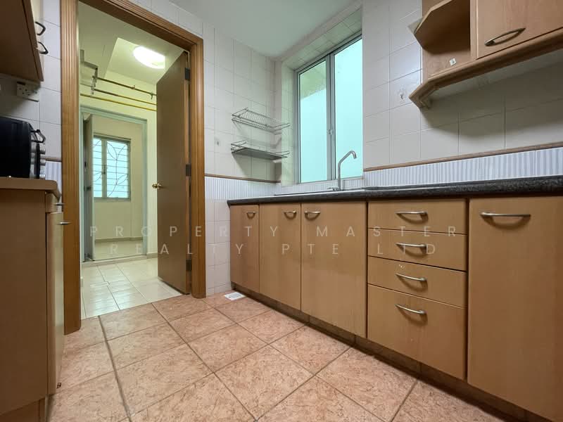 Guilin View, 22 Bukit Batok Street 52, 3 Bedrooms, 1,259 sqft, Condominium For Sale, by Property Master Realty Pte Ltd, 500120762 - Kitchen - PropertyGuru.com.sg