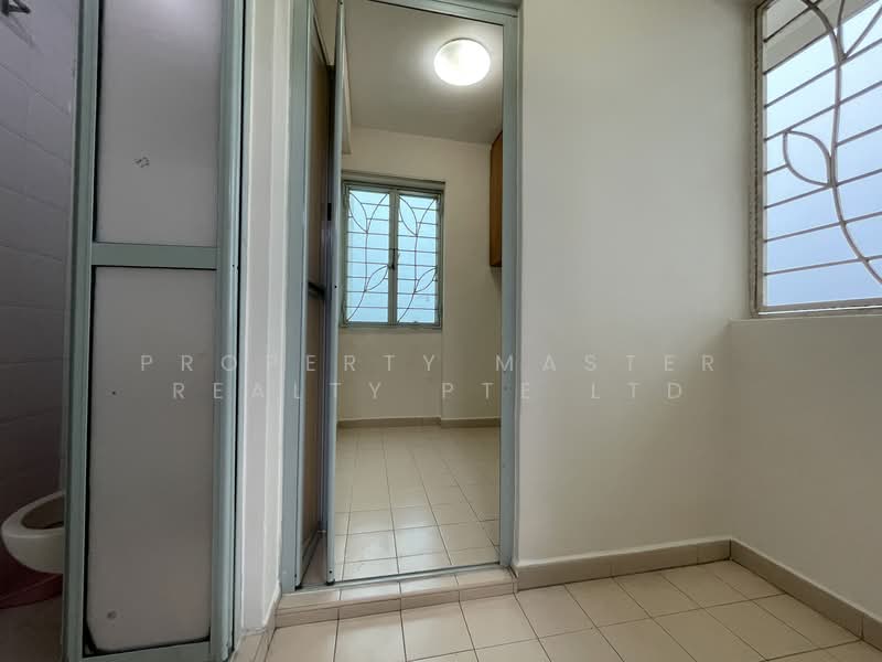 Guilin View, 22 Bukit Batok Street 52, 3 Bedrooms, 1,259 sqft, Condominium For Sale, by Property Master Realty Pte Ltd, 500120762 - Bathroom - PropertyGuru.com.sg