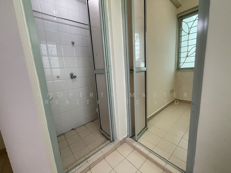 Guilin View, 22 Bukit Batok Street 52, 3 Bedrooms, 1,259 sqft, Condominium For Sale, by Property Master Realty Pte Ltd, 500120762 - Bathroom - PropertyGuru.com.sg