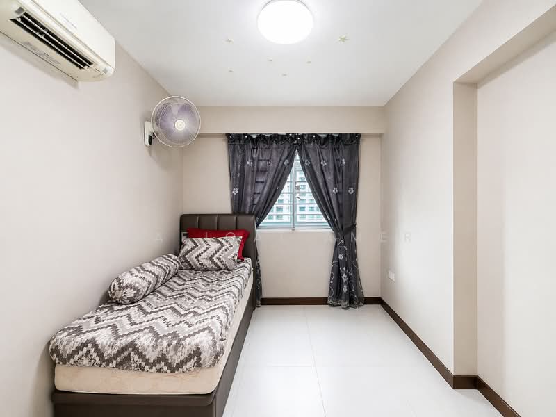 440A Fernvale Link, 440A Fernvale Link, 3 Bedrooms, 990 sqft, HDB Flat For Sale, by Hafiqal Amer, 500120769 - Common Bedroom - PropertyGuru.com.sg