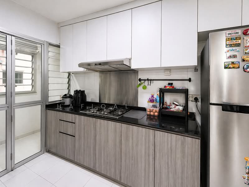 440A Fernvale Link, 440A Fernvale Link, 3 Bedrooms, 990 sqft, HDB Flat For Sale, by Hafiqal Amer, 500120769 - Kitchen - PropertyGuru.com.sg